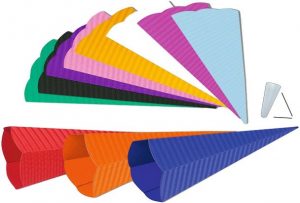 einfarbige Schultütenrohlinge aus 3D-Wellpappe