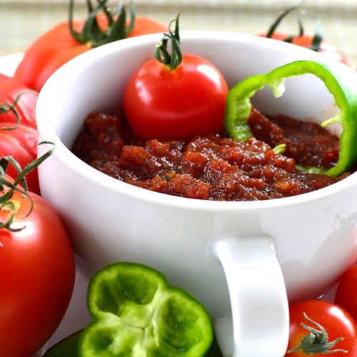 Tomaten-Paprika-Relish - Mitbringsel zur Grillparty