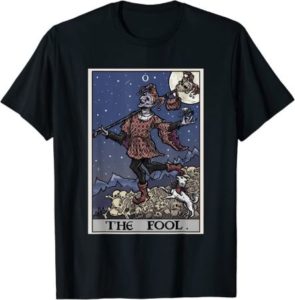 schwarzes T-Shirt mit Aufdruck: Tarotkarte "The Fool"