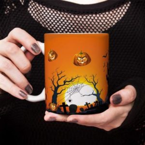 Keramik-Tasse mit Halloween-Motiv