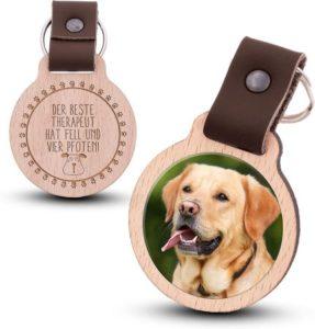 Schlüsselanhänger aus Holz mit Hunde-Foto und Spruch