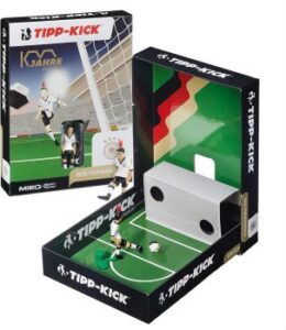 Tipp-Kick Torwandspiel im DFB-Design mit dem deutschen National-Kicker plus Ball