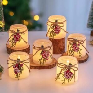 6er Set kleine Teelicht-/Windlicht-Gläser dekoriert mit künstlichen Tannengrün und roten Beeren