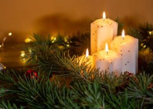 Kleine leuchtende Geschenke im Advent